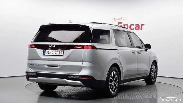 Main__Slider__Photo:Canival Kia 2021.2-1