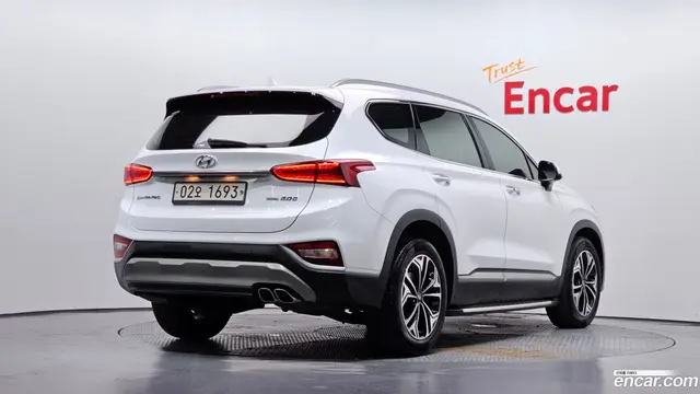 Main__Slider__Photo:Santafe Hyundai 2018.9-1
