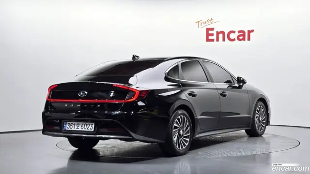 Main__Slider__Photo:Sonata Hyundai 2023.1-1