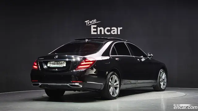 Main__Slider__Photo:S-Class Mercedes-Benz 2018.2-1