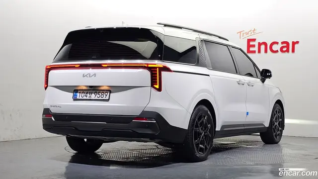 Main__Slider__Photo:Canival Kia 2025.7-1