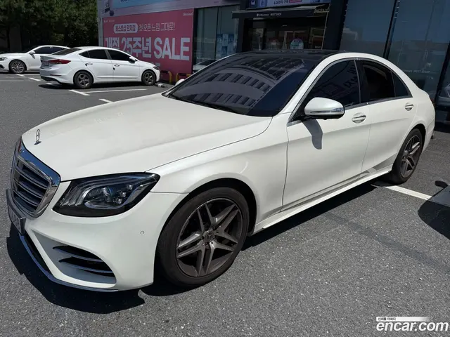Main__Slider__Photo:S-Class Mercedes-Benz 2020.6-1