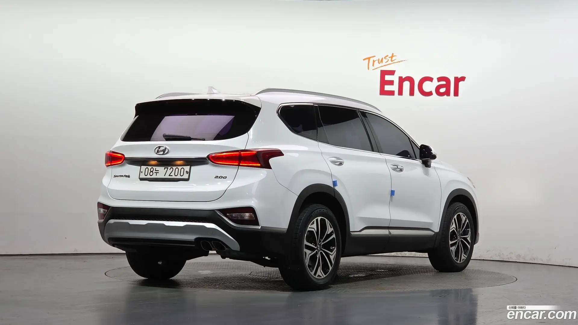 Main__Slider__Photo:Santafe Hyundai 2019.0-1