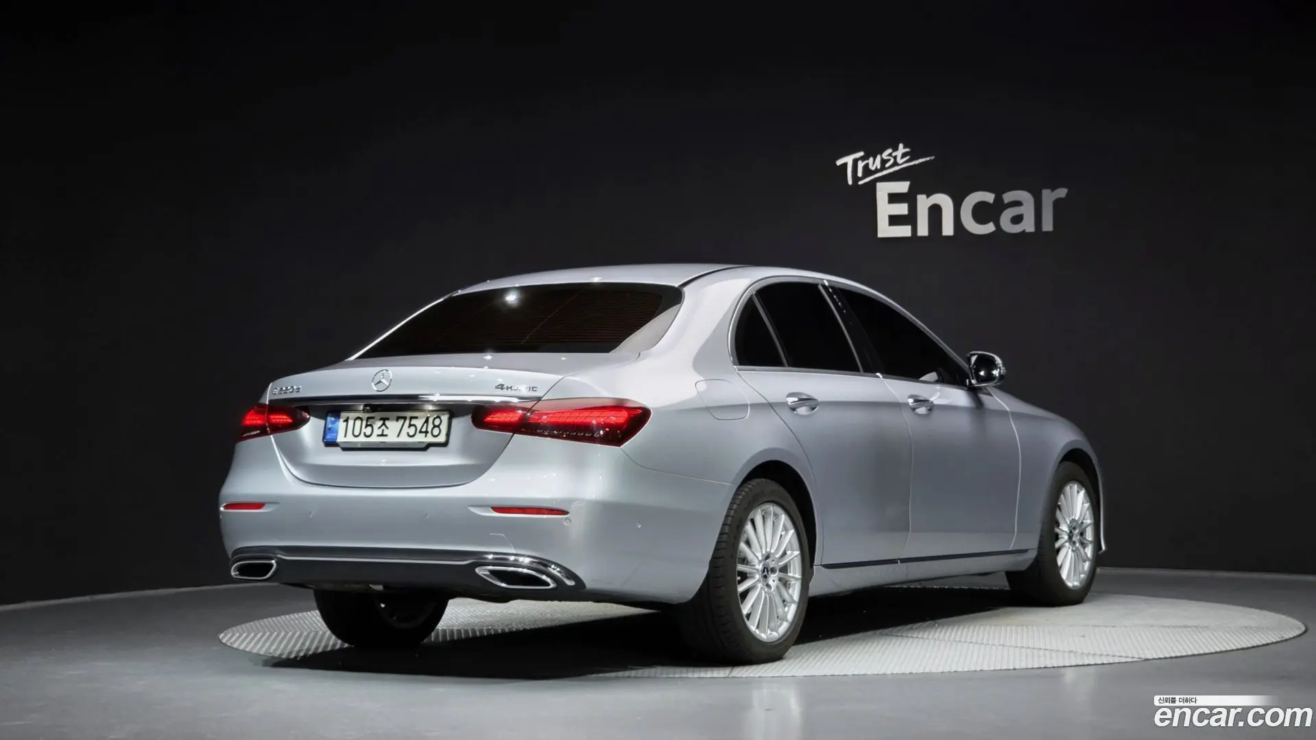 Main__Slider__Photo:E-Class Mercedes-Benz 2021.6-1