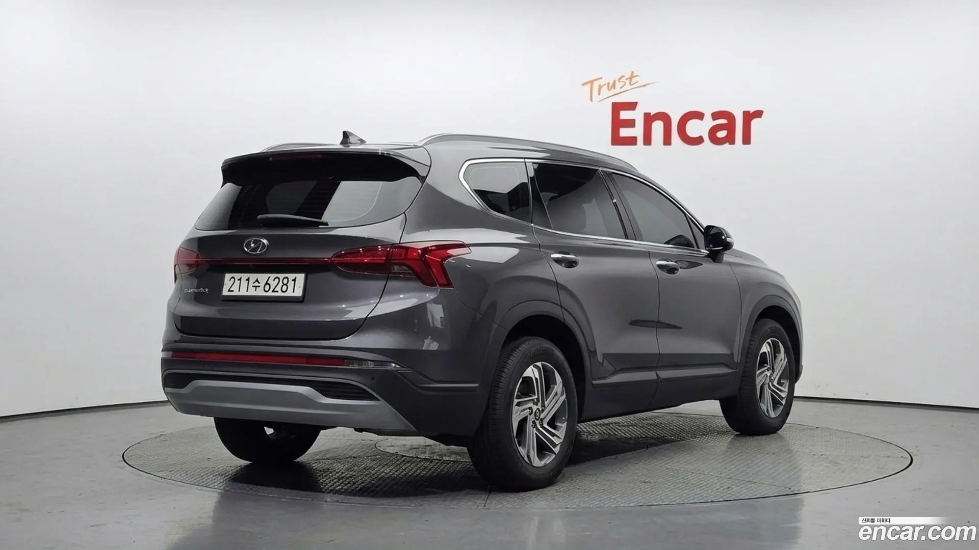 Main__Slider__Photo:Santafe Hyundai 2021.4-1