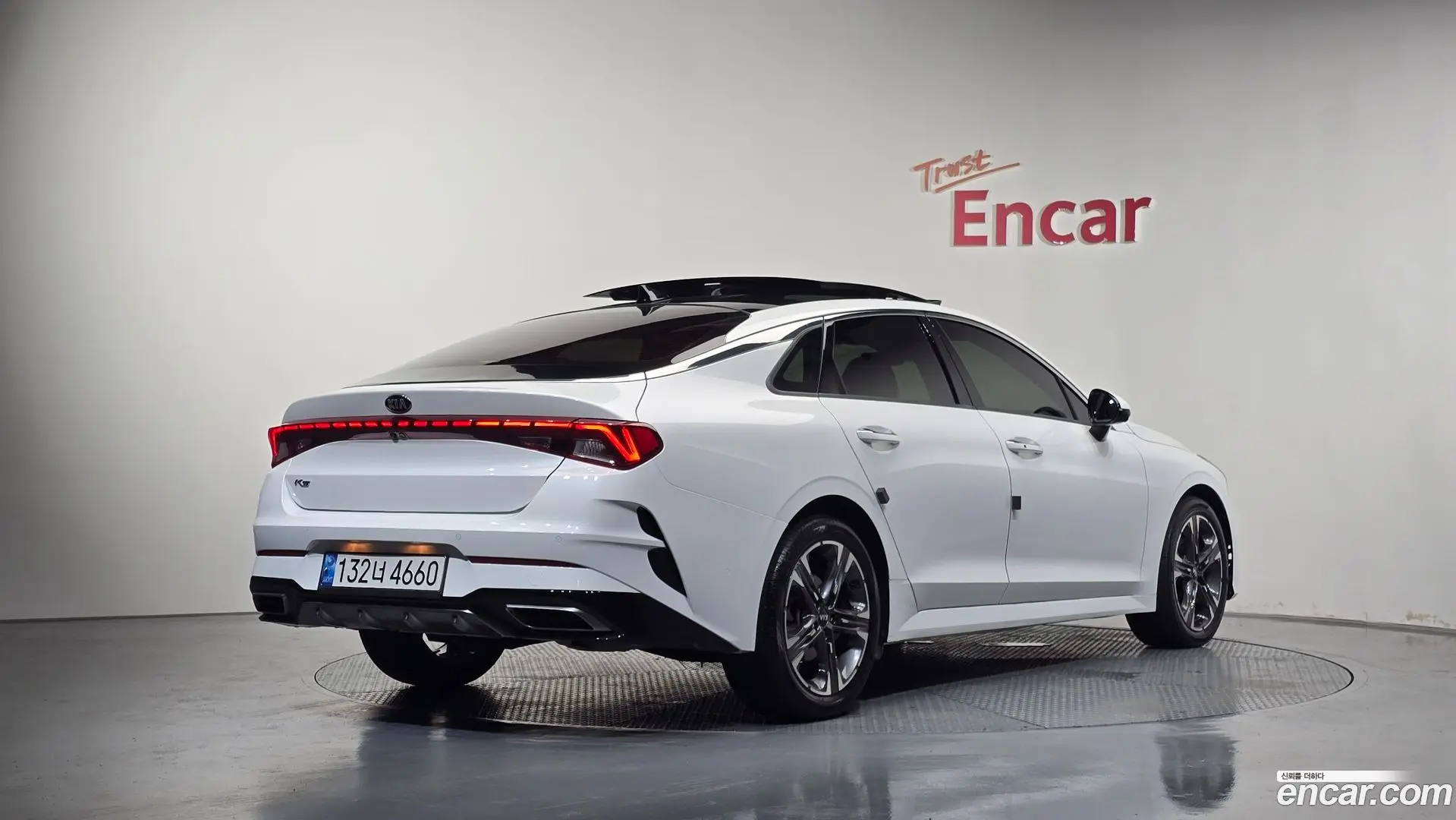 Main__Slider__Photo:K5 Kia 2021.2-1