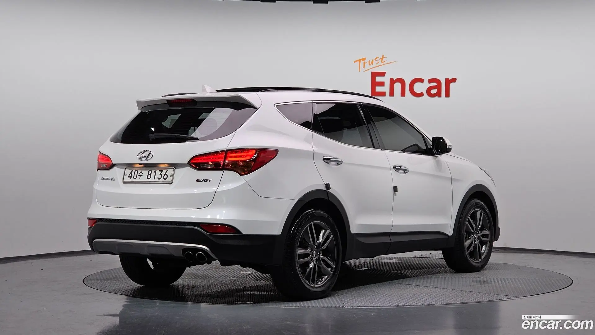Main__Slider__Photo:Santafe Hyundai 2014.10-1