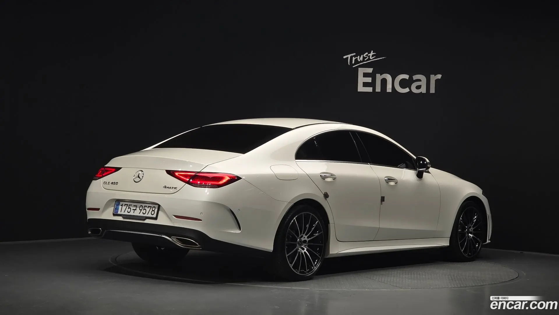 Main__Slider__Photo:CLS-Class Mercedes-Benz 2019.8-1