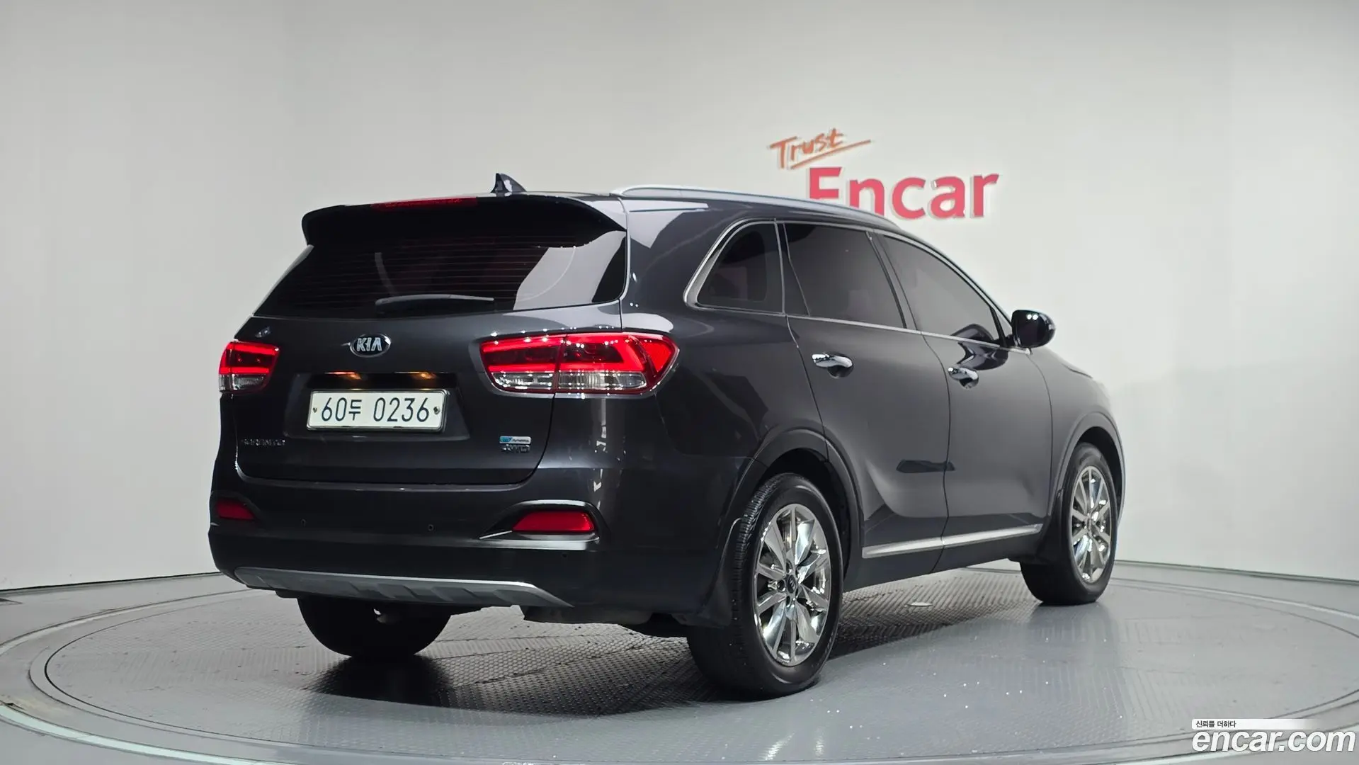 Main__Slider__Photo:Sorento Kia 2016.9-1