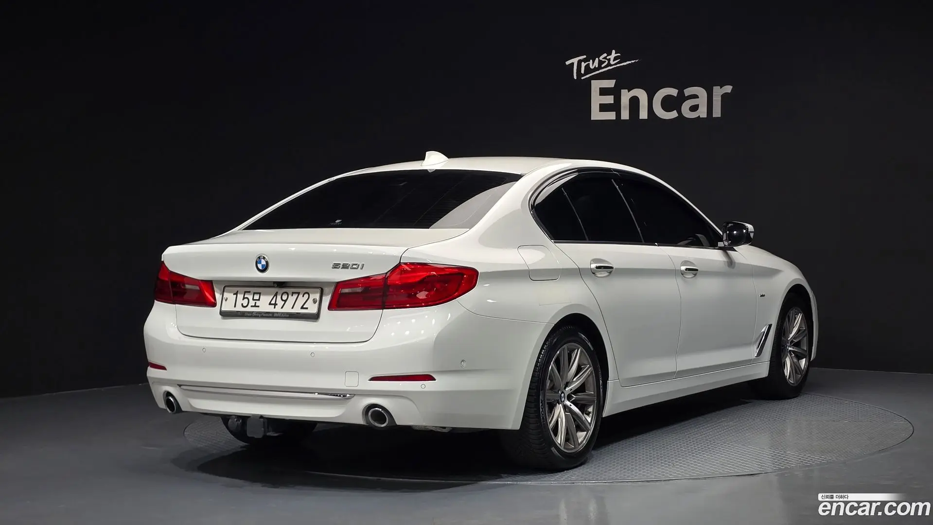 Main__Slider__Photo:5-Series BMW 2018.11-1