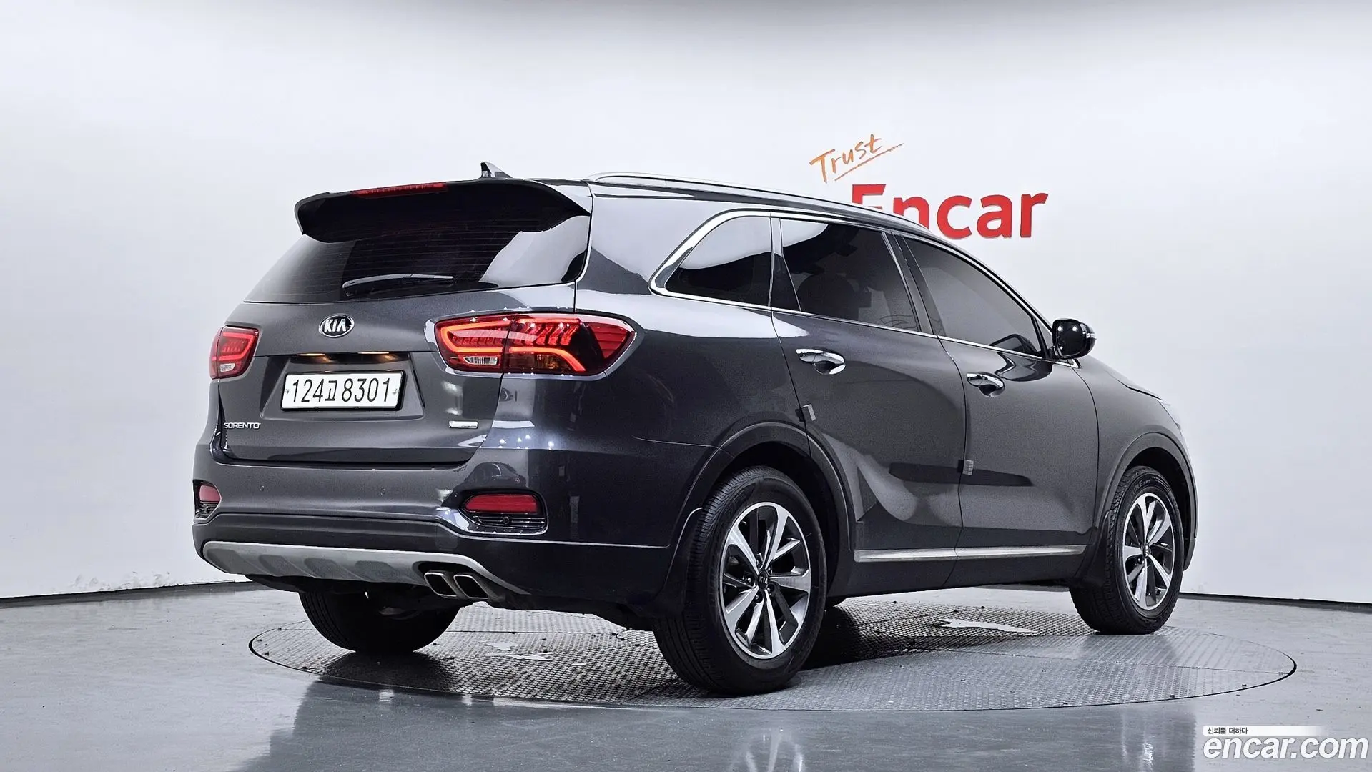 Main__Slider__Photo:Sorento Kia 2019.9-1