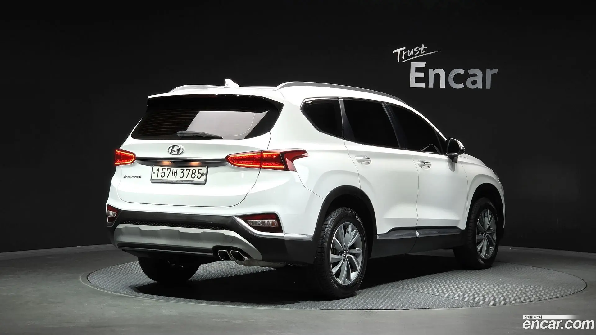 Main__Slider__Photo:Santafe Hyundai 2020.0-1