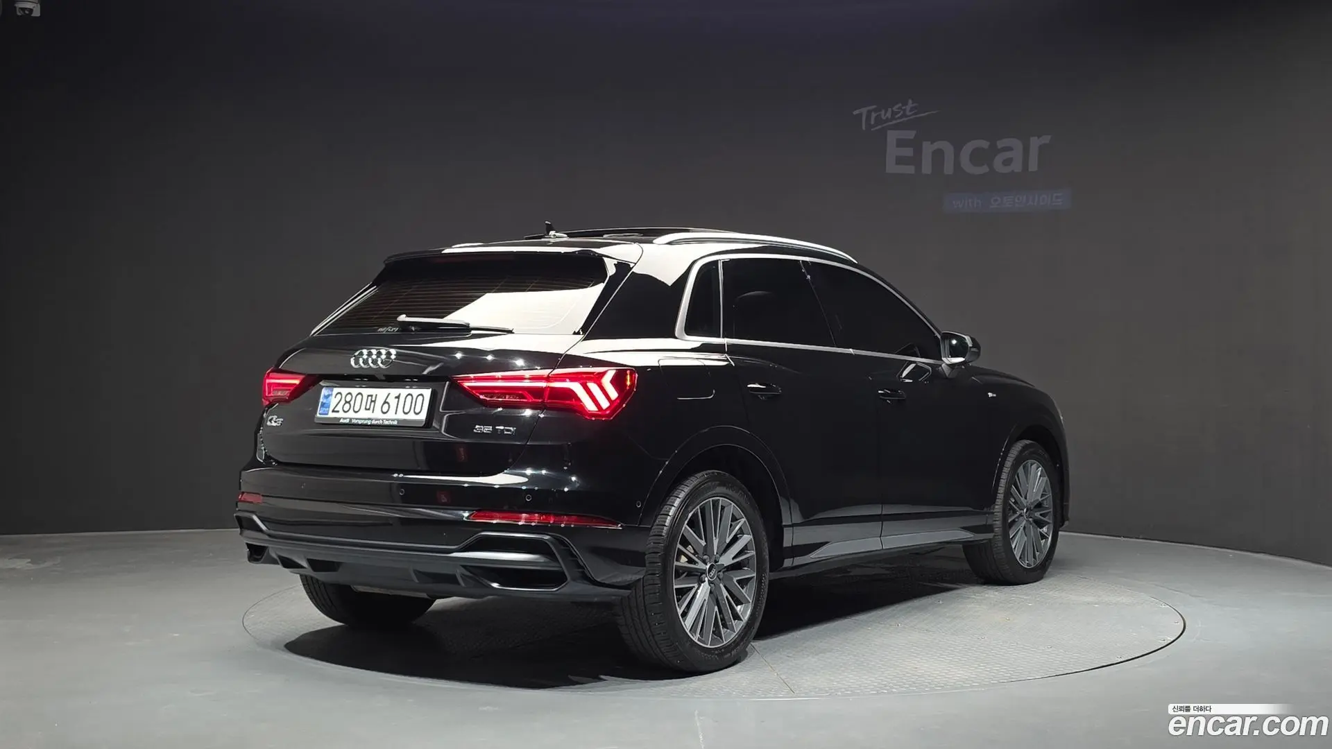Main__Slider__Photo:Q3 Audi 2022.8-1