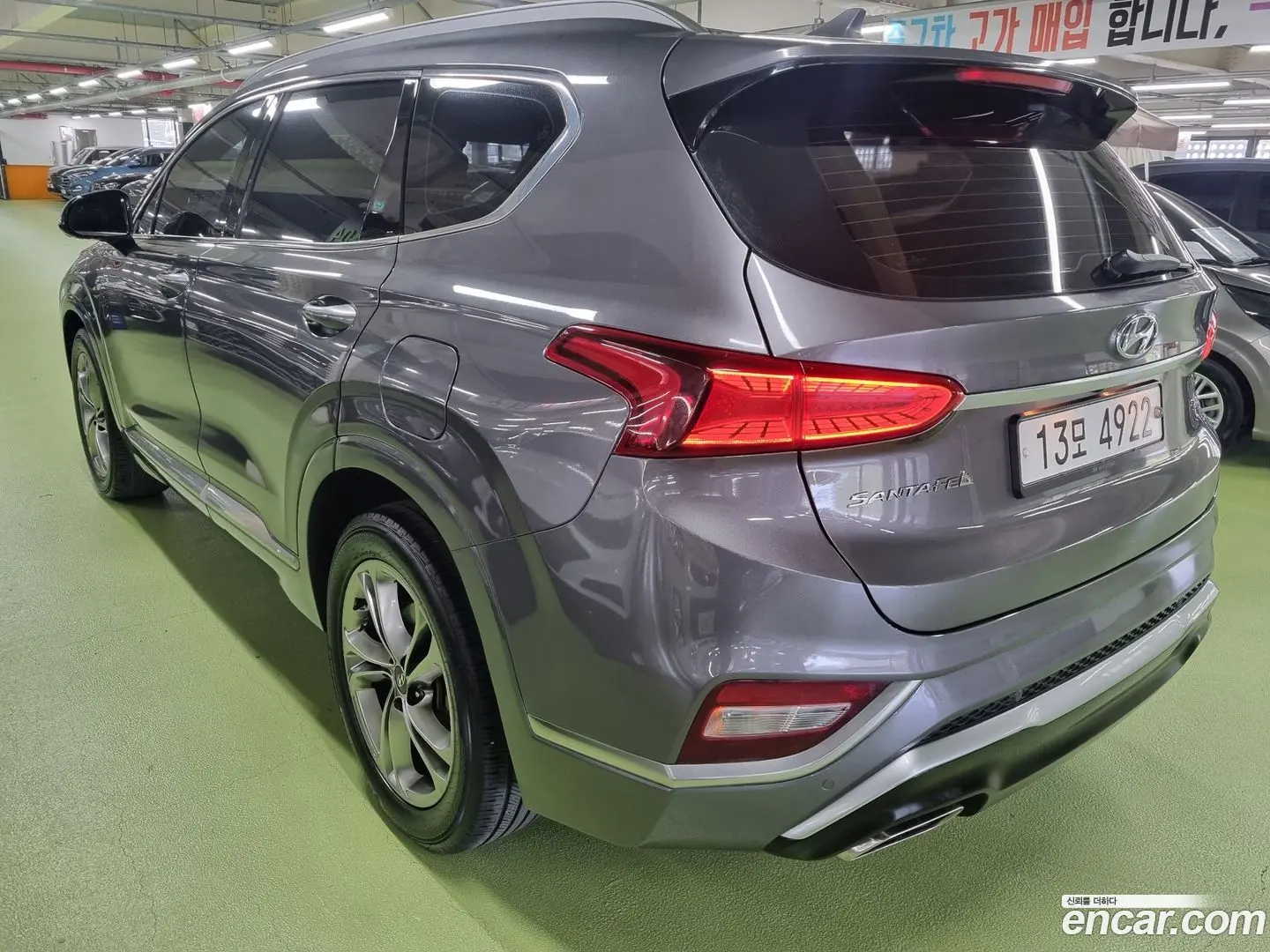 Main__Slider__Photo:Santafe Hyundai 2018.9-1