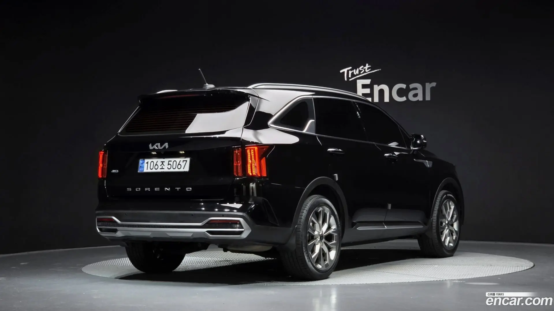 Main__Slider__Photo:Sorento Kia 2022.6-1