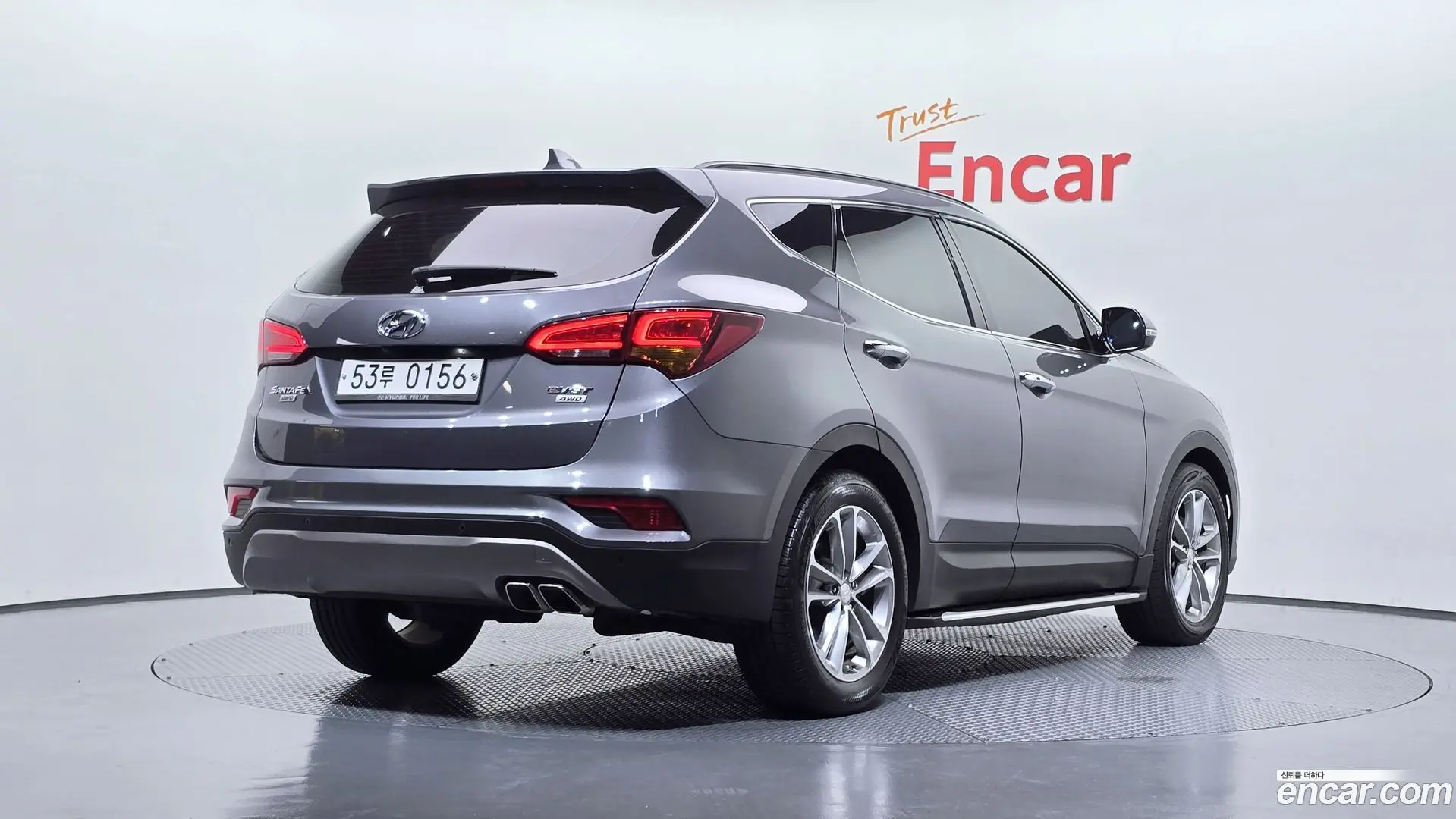 Main__Slider__Photo:Santafe Hyundai 2016.5-1