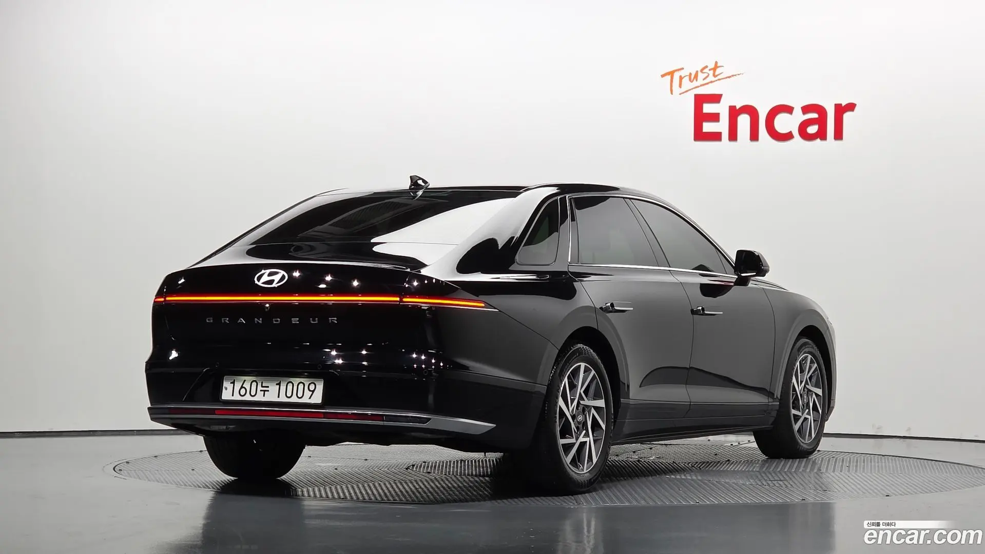 Main__Slider__Photo:Grandeur Hyundai 2024.2-1