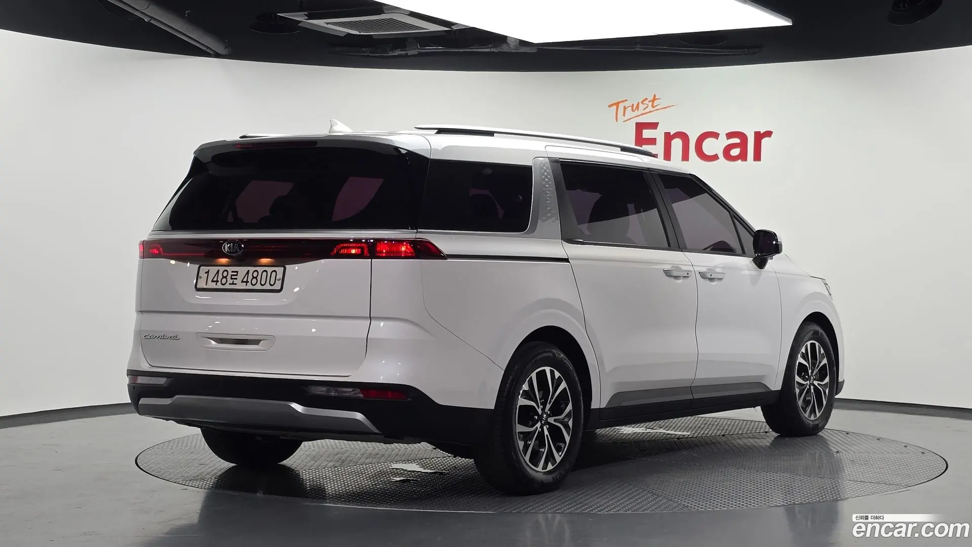Main__Slider__Photo:Canival Kia 2021.4-1