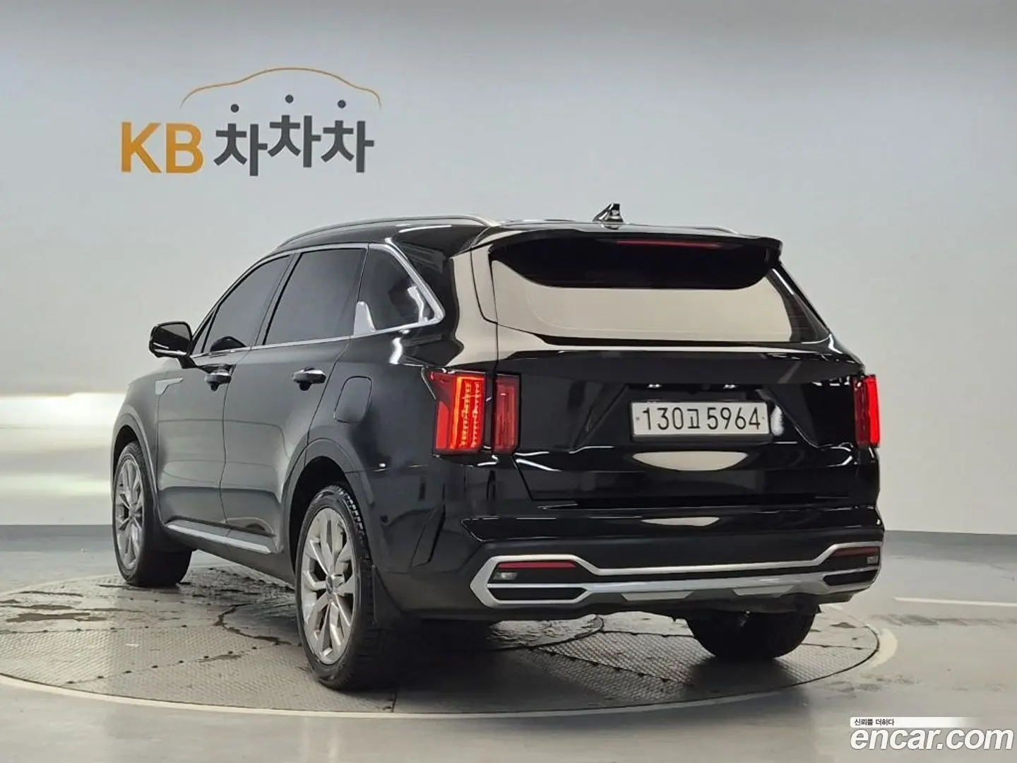 Main__Slider__Photo:Sorento Kia 2022.6-1
