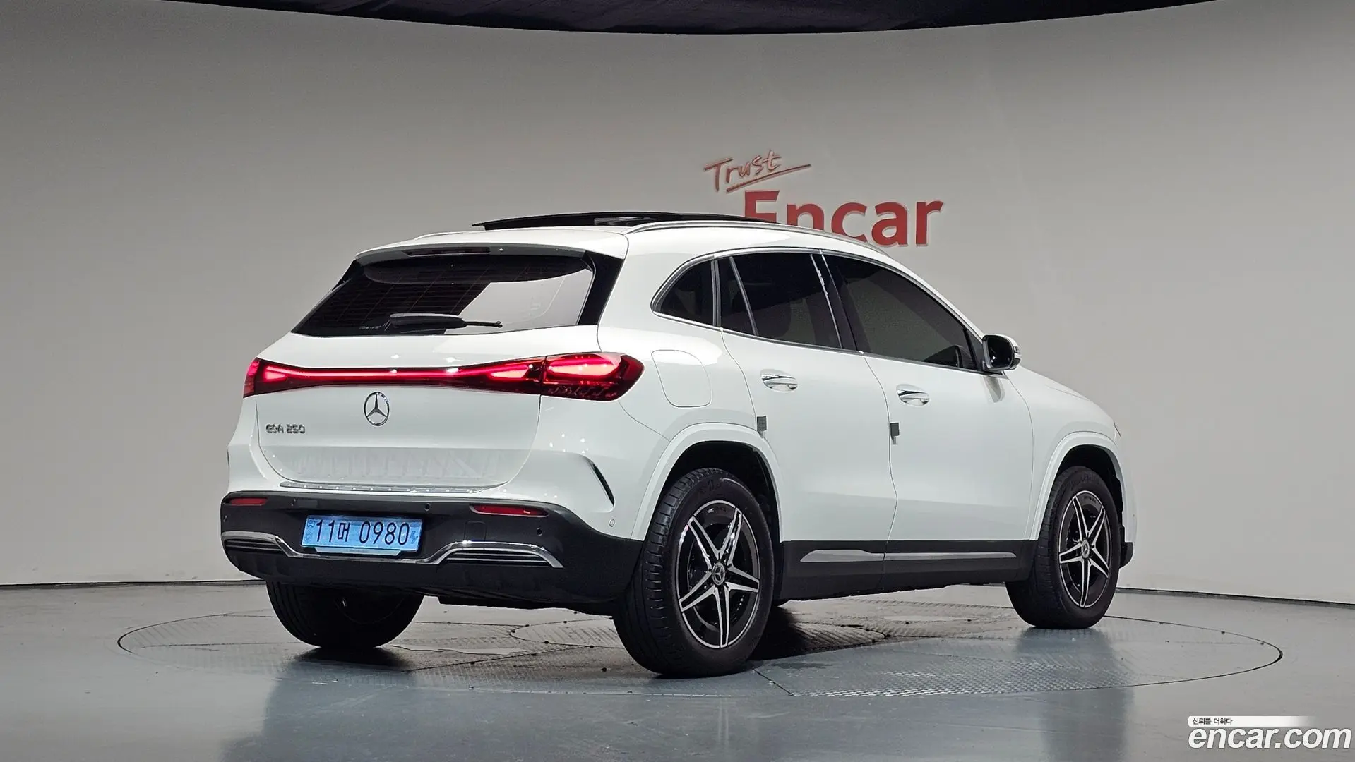 Main__Slider__Photo:EQA Mercedes-Benz 2024.9-1