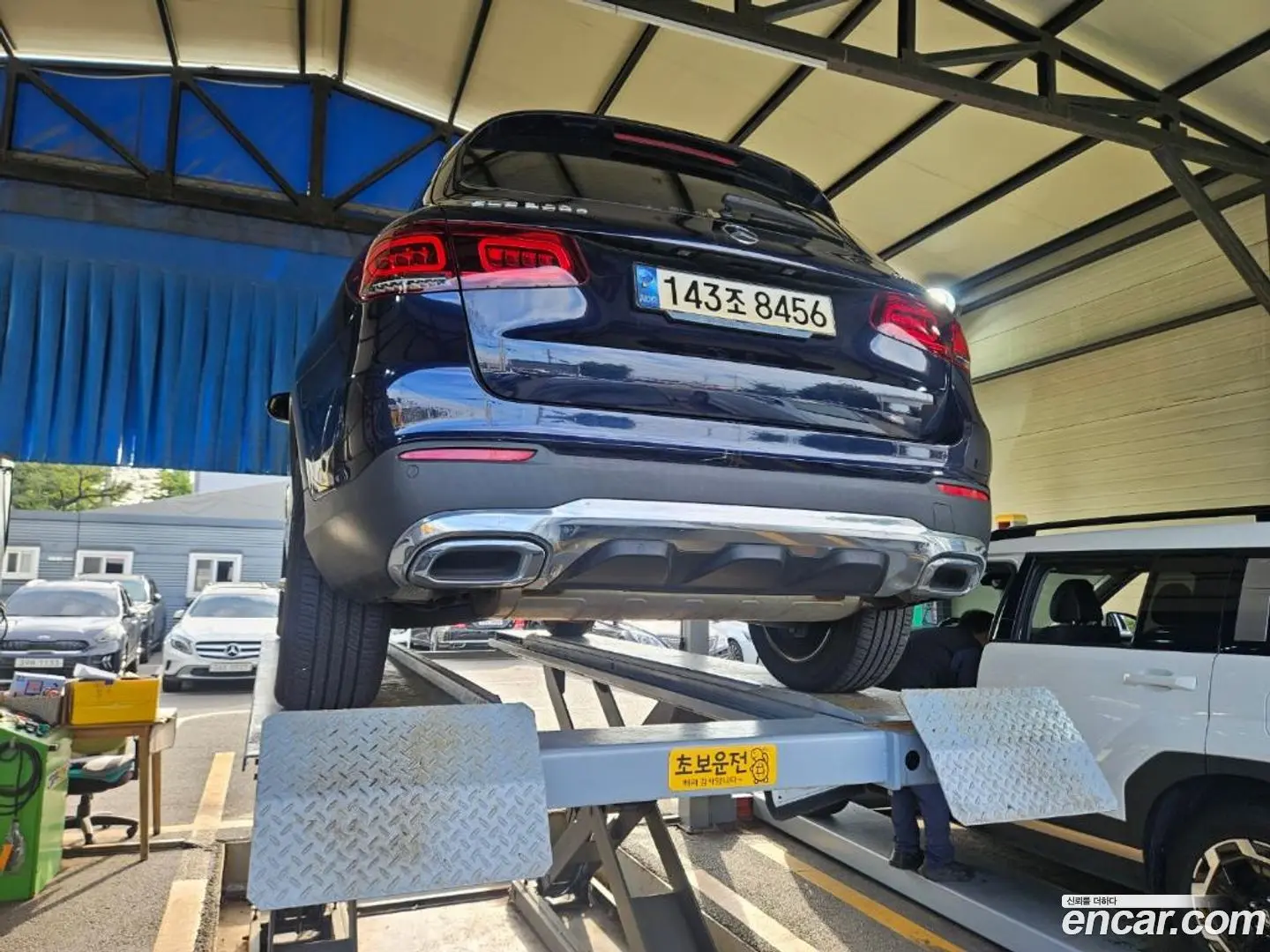 Main__Slider__Photo:GLC-Class Mercedes-Benz 2021.2-1