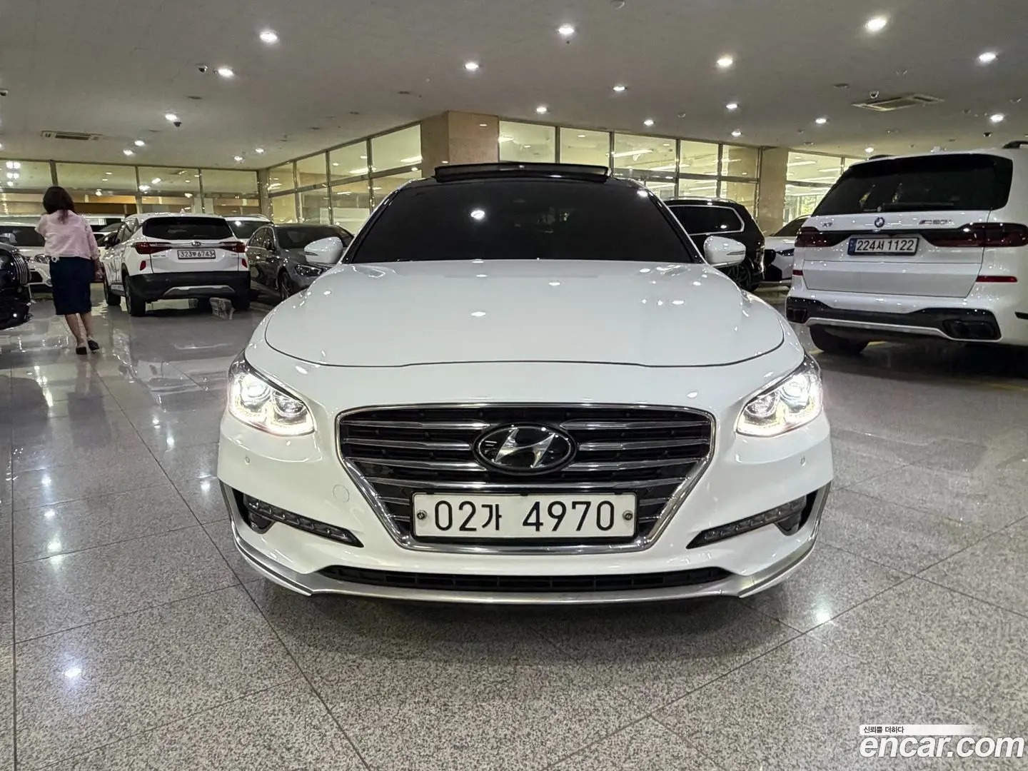 Main__Slider__Photo:Grandeur Hyundai 2019.1-1