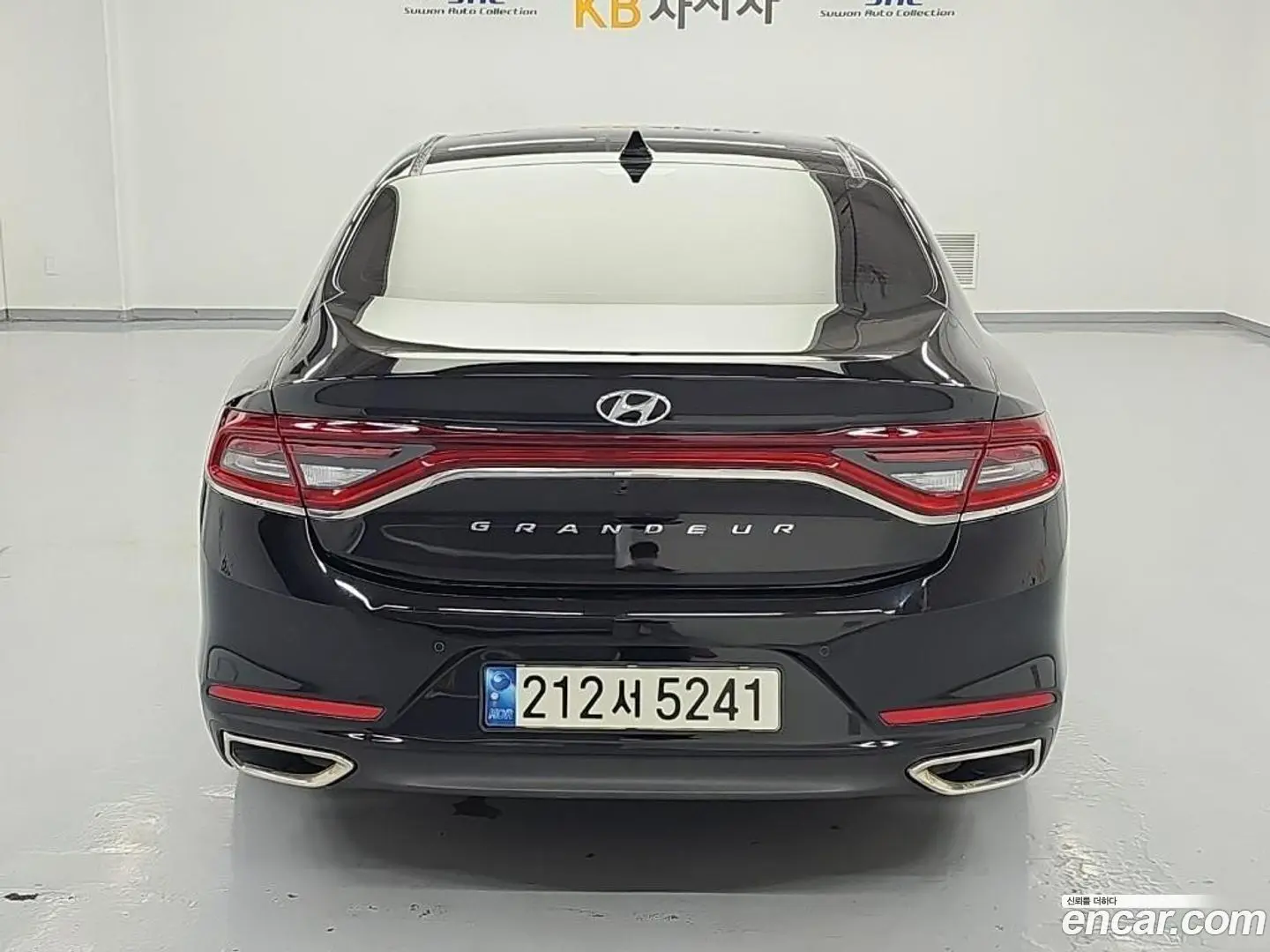 Main__Slider__Photo:Grandeur Hyundai 2017.7-1