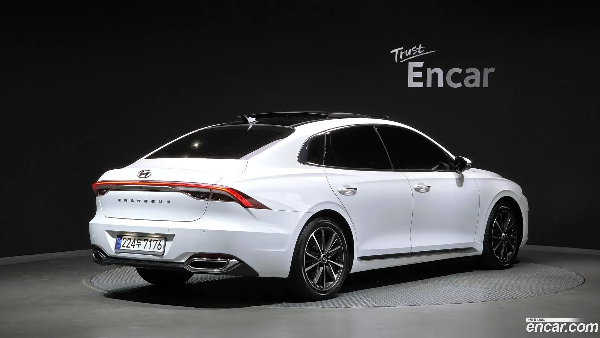 Main__Slider__Photo:Grandeur Hyundai 2020.1-1