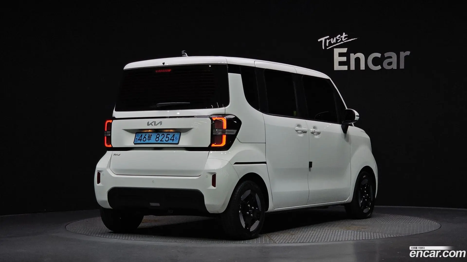 Main__Slider__Photo:RAY Kia 2023.10-1