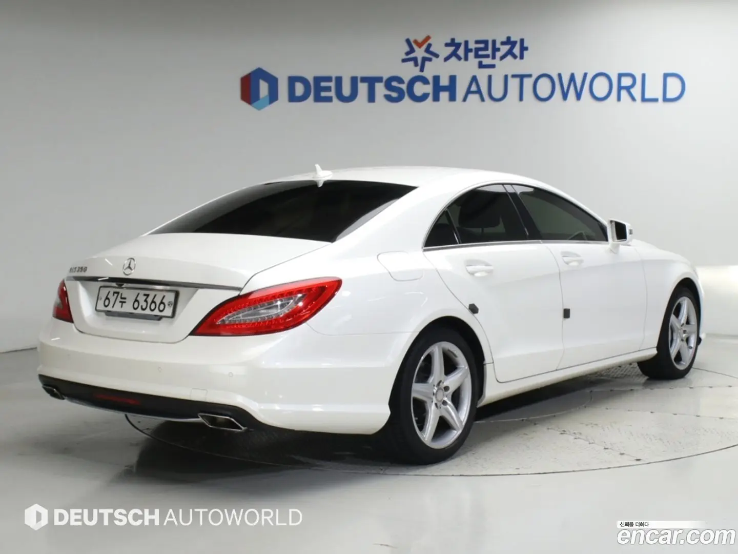 Main__Slider__Photo:CLS-Class Mercedes-Benz 2014.6-1