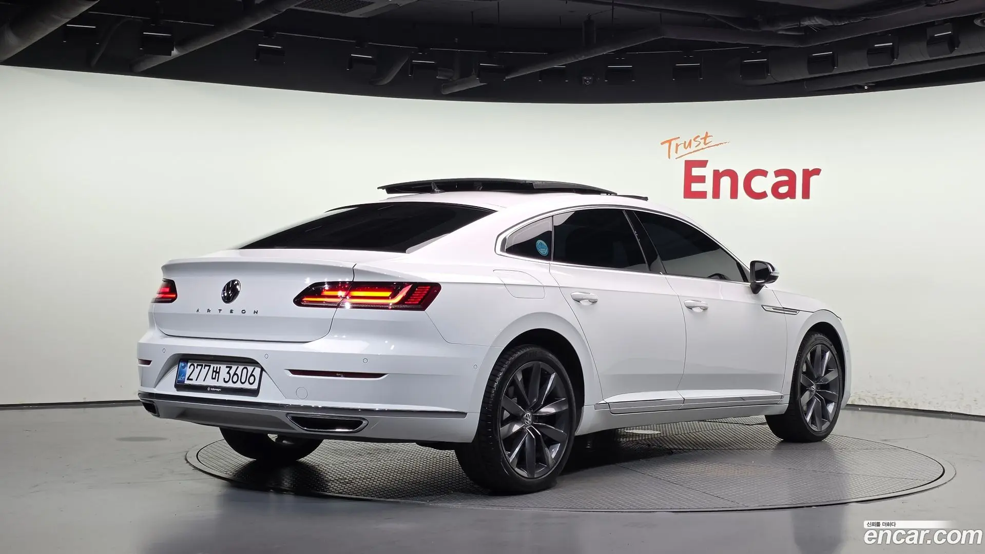 Main__Slider__Photo:Arteon Volkswagen 2020.9-1