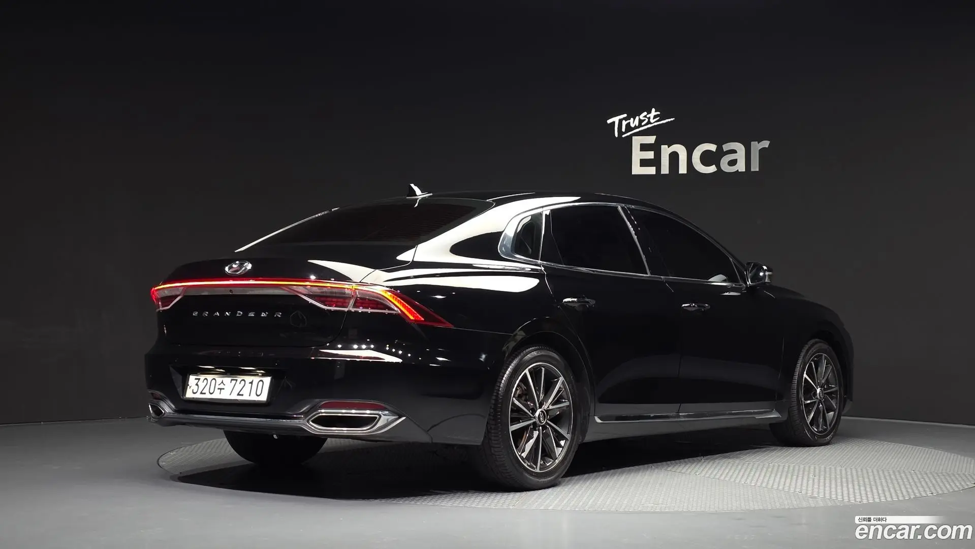 Main__Slider__Photo:Grandeur Hyundai 2019.11-1