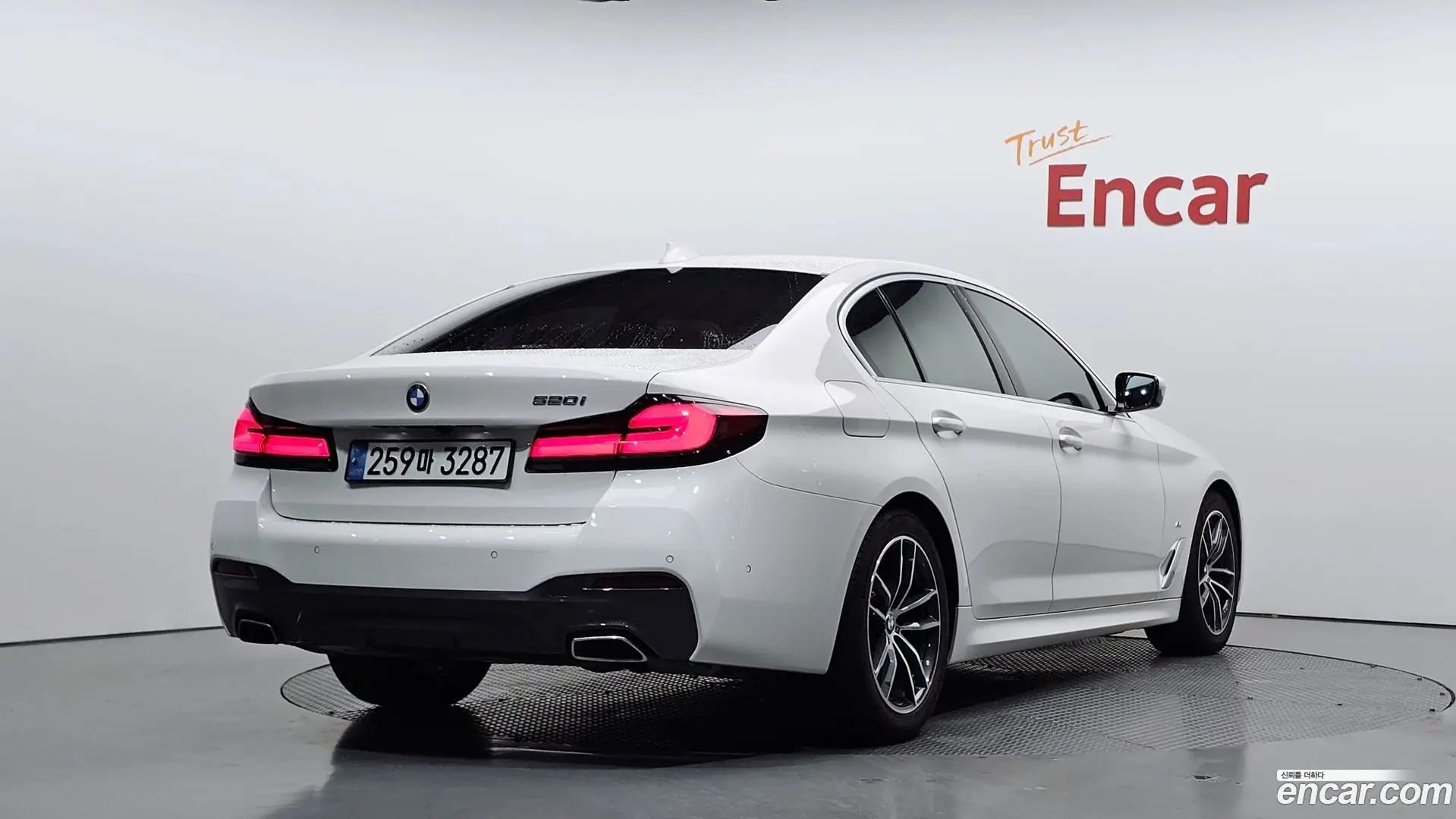 Main__Slider__Photo:5-Series BMW 2020.9-1