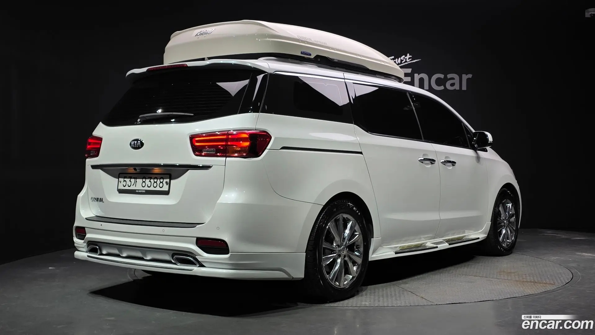 Main__Slider__Photo:Canival Kia 2019.5-1