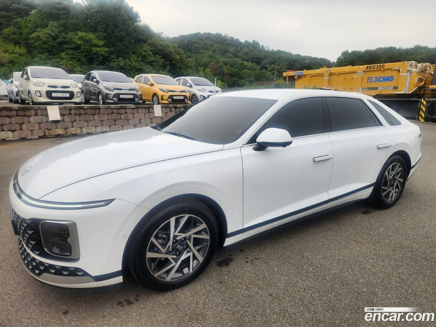 Main__Slider__Photo:Grandeur Hyundai 2025.4-1