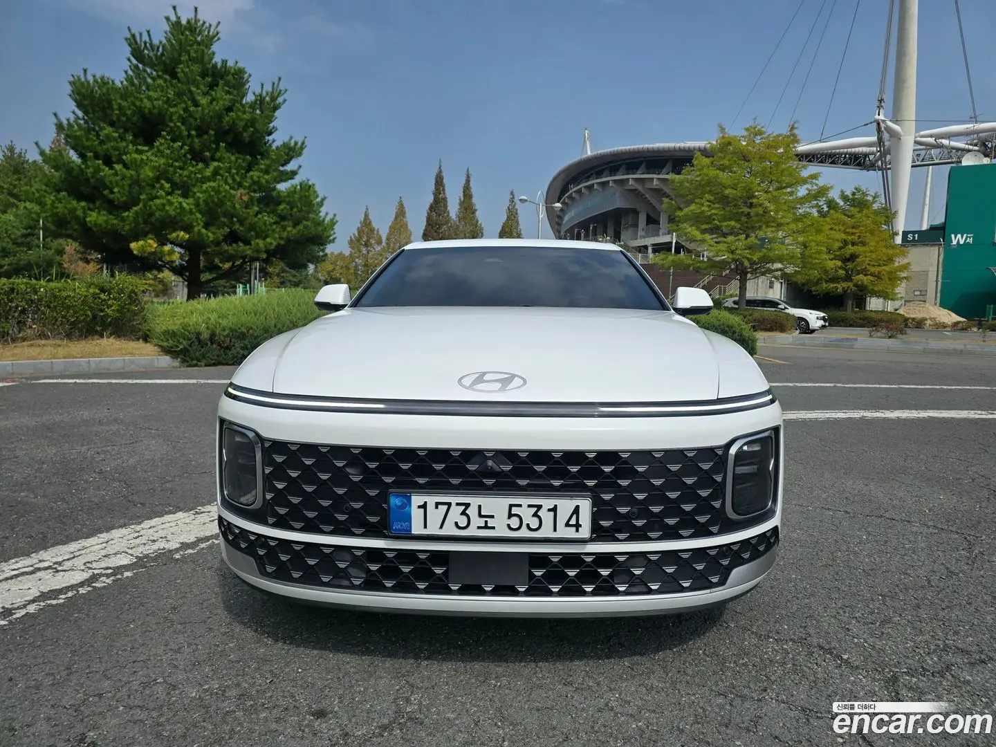 Main__Slider__Photo:Grandeur Hyundai 2023.4-1
