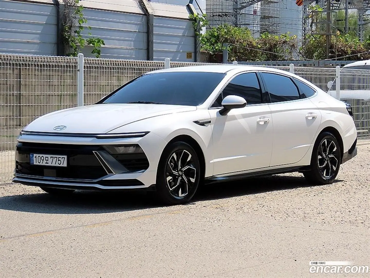 Main__Slider__Photo:Sonata Hyundai 2023.9-1