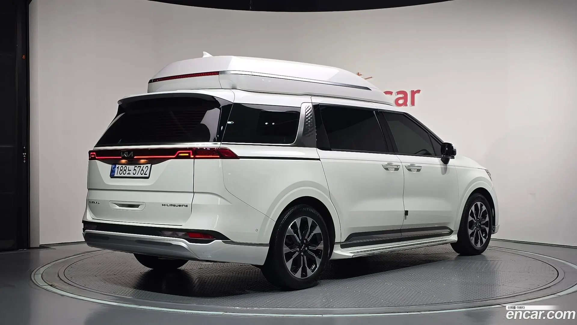 Main__Slider__Photo:Canival Kia 2022.3-1