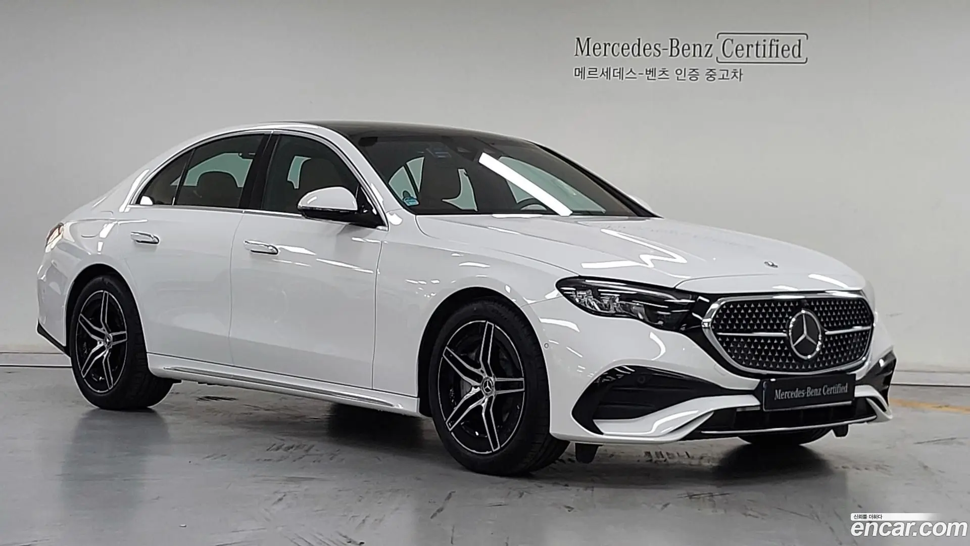 Main__Slider__Photo:E-Class Mercedes-Benz 2026.3-1