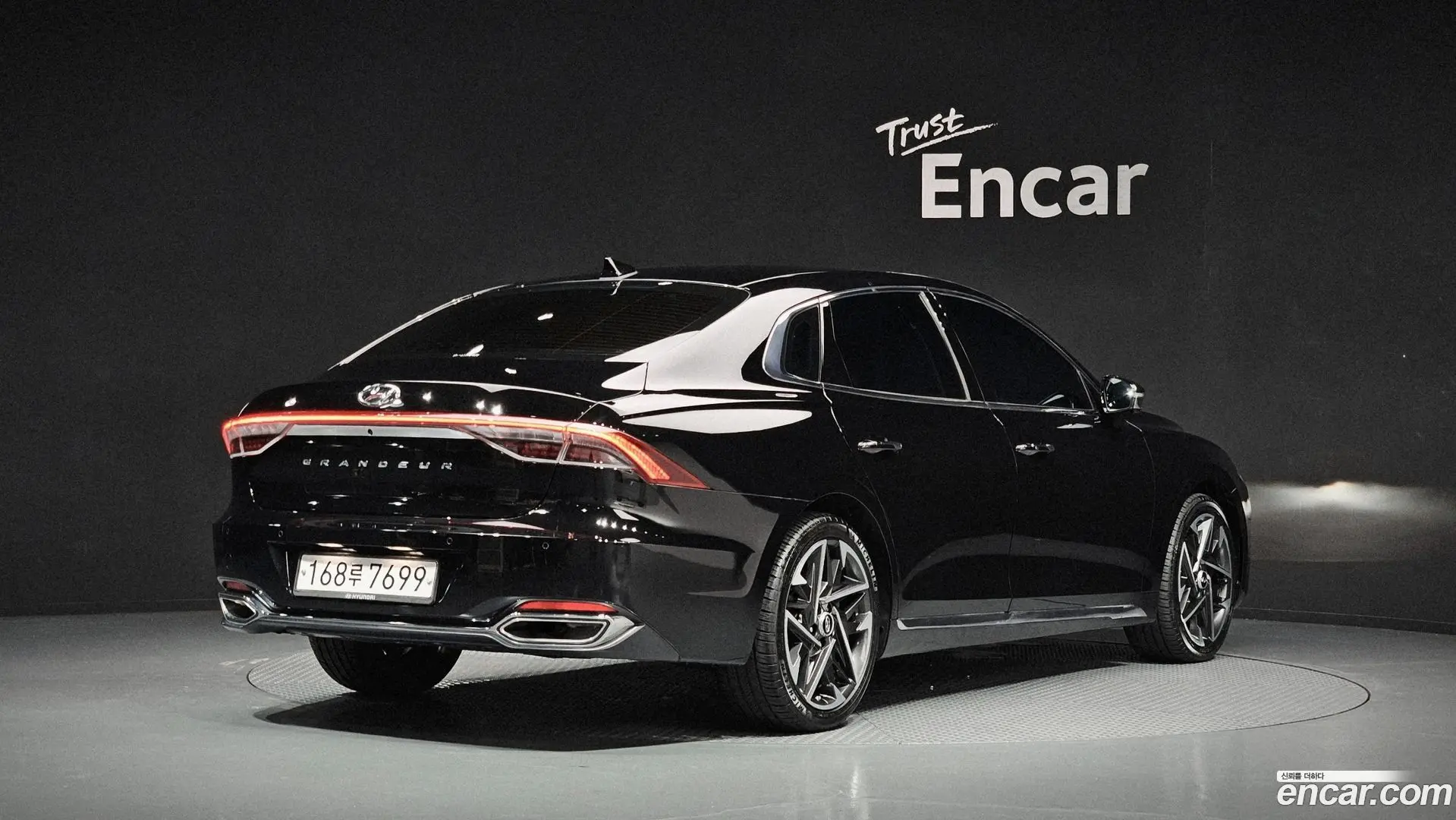 Main__Slider__Photo:Grandeur Hyundai 2020.11-1