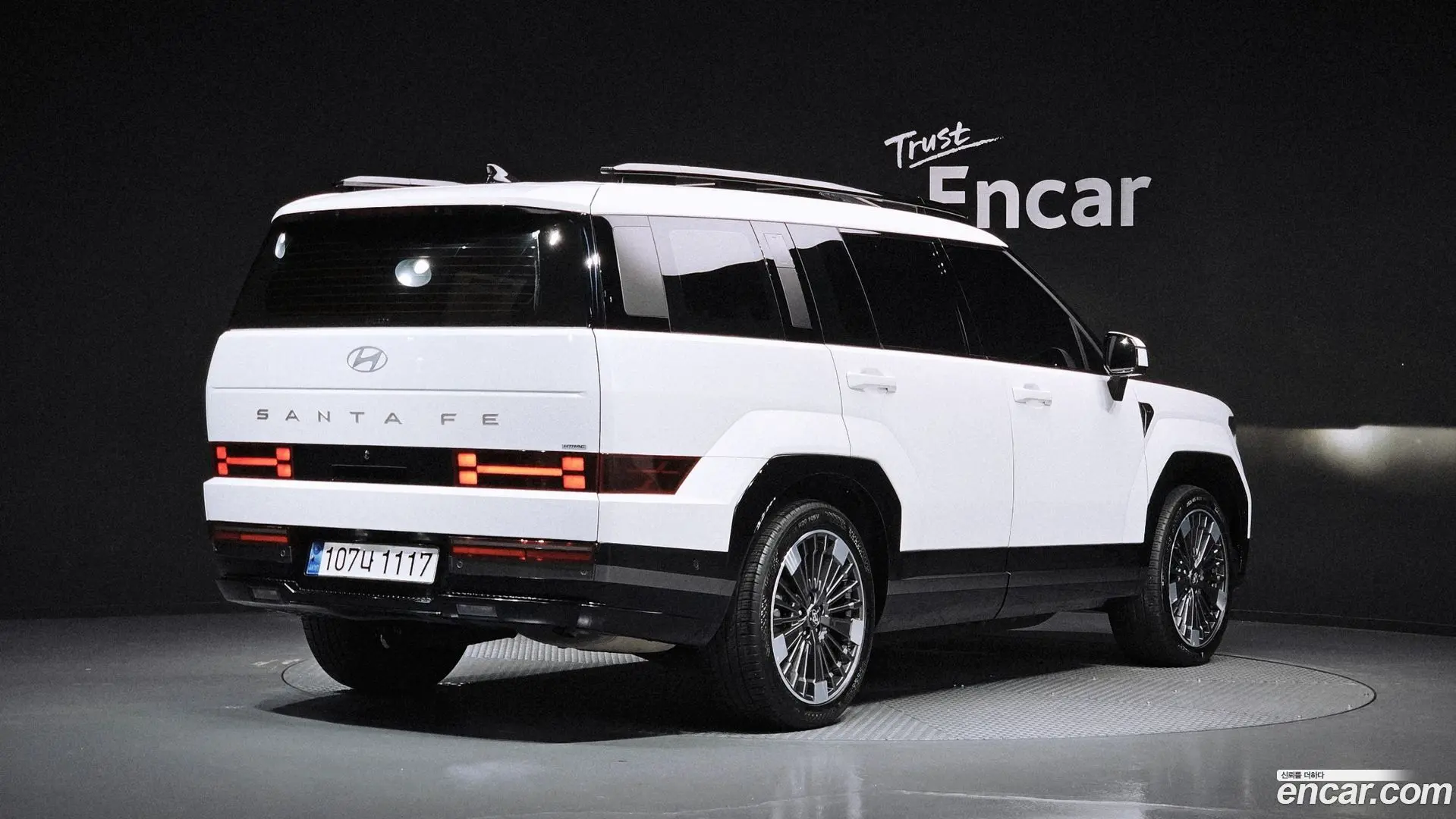 Main__Slider__Photo:Santafe Hyundai 2024.7-1