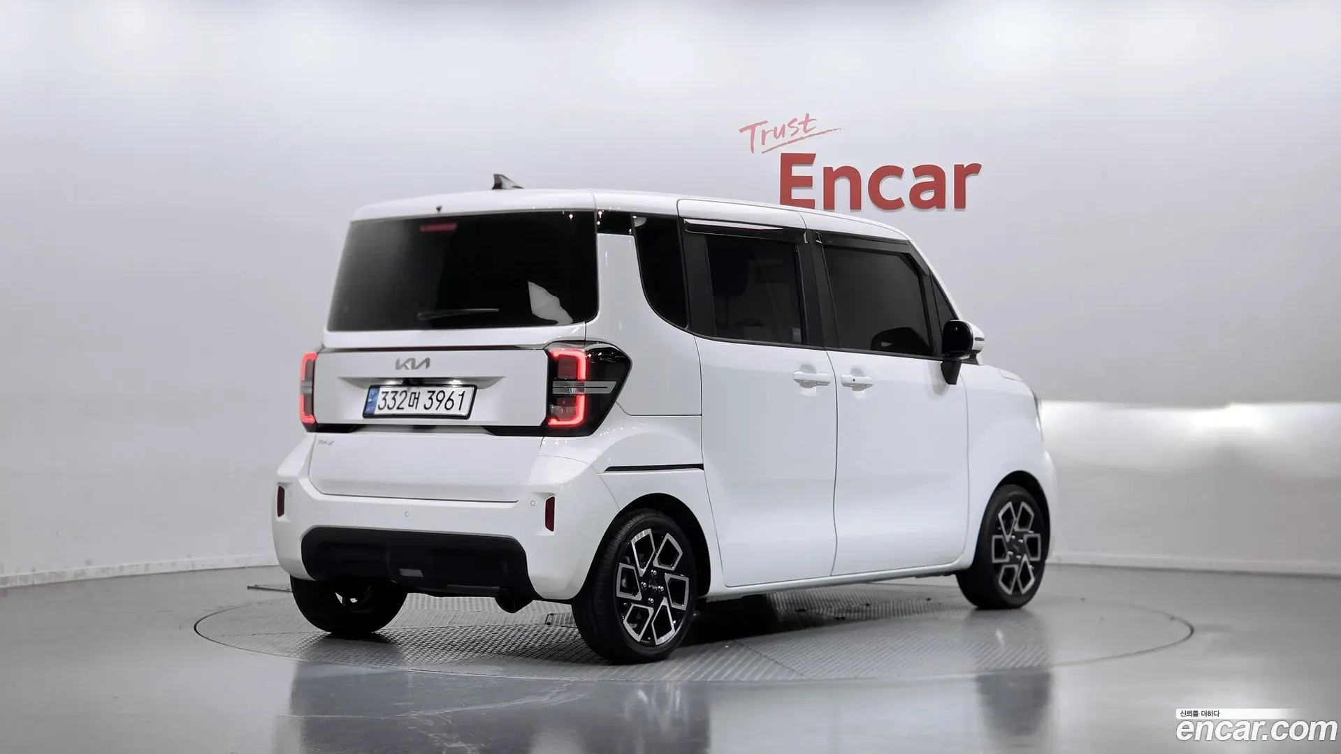 Main__Slider__Photo:RAY Kia 2022.10-1