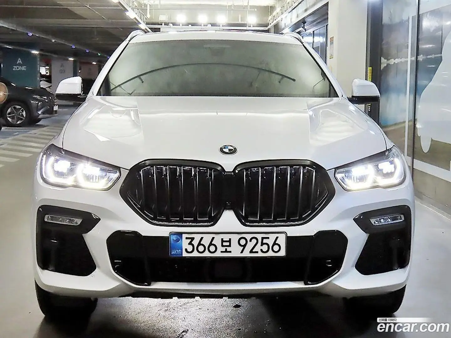 Main__Slider__Photo:X6 BMW 2021.7-1