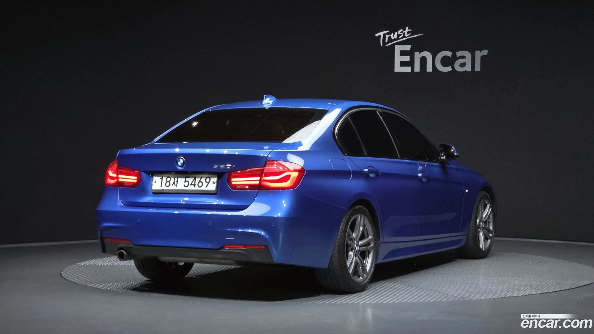 Main__Slider__Photo:3-Series BMW 2017.4-1