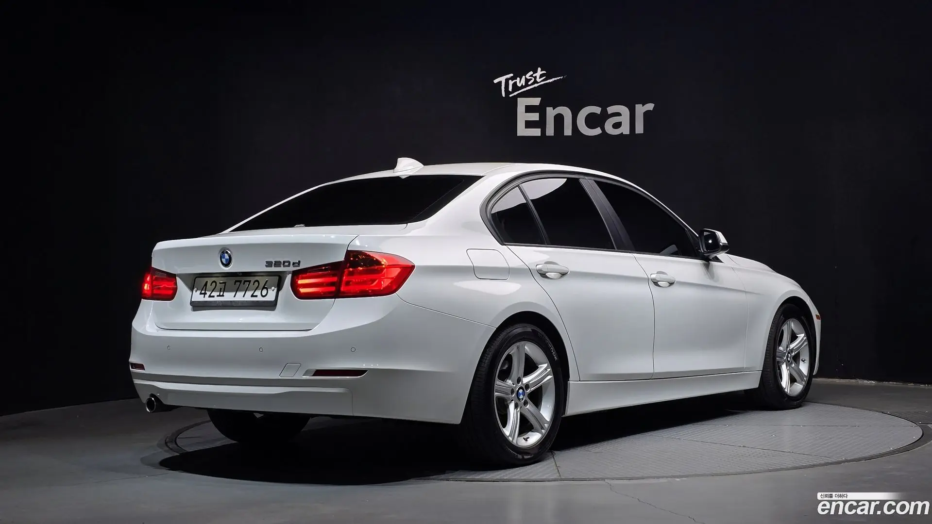 Main__Slider__Photo:3-Series BMW 2015.0-1