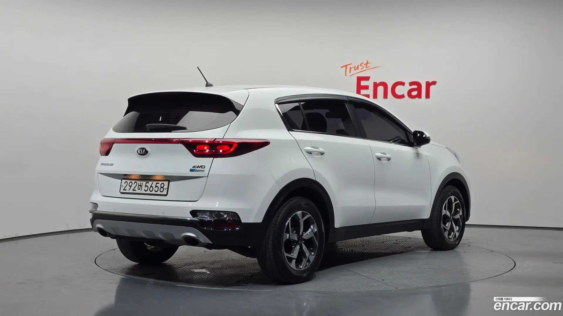 Main__Slider__Photo:Sportage Kia 2019.7-1