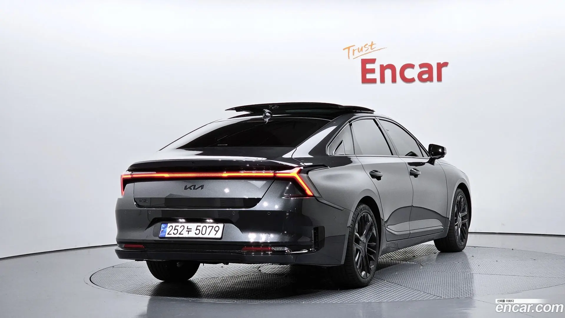 Main__Slider__Photo:K8 Kia 2024.8-1