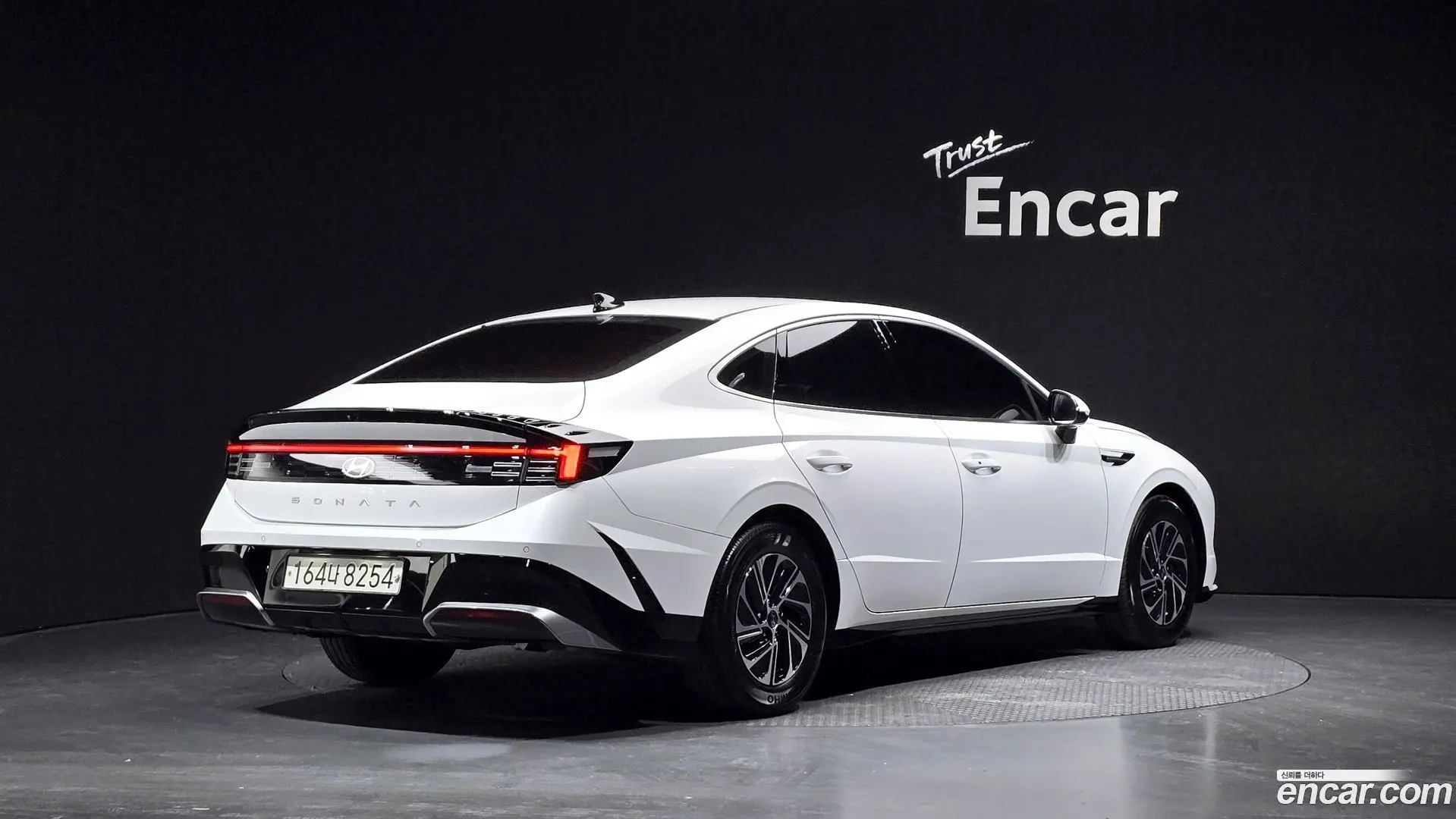 Main__Slider__Photo:Sonata Hyundai 2023.9-1
