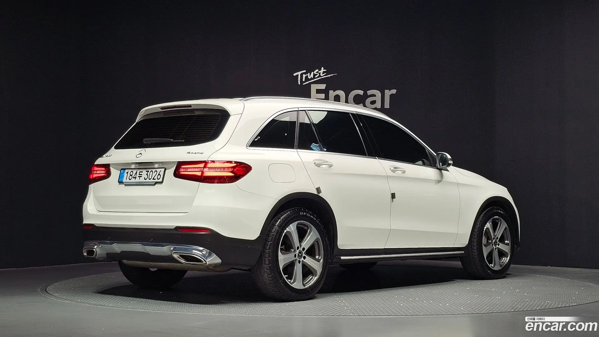 Main__Slider__Photo:GLC-Class Mercedes-Benz 2019.8-1