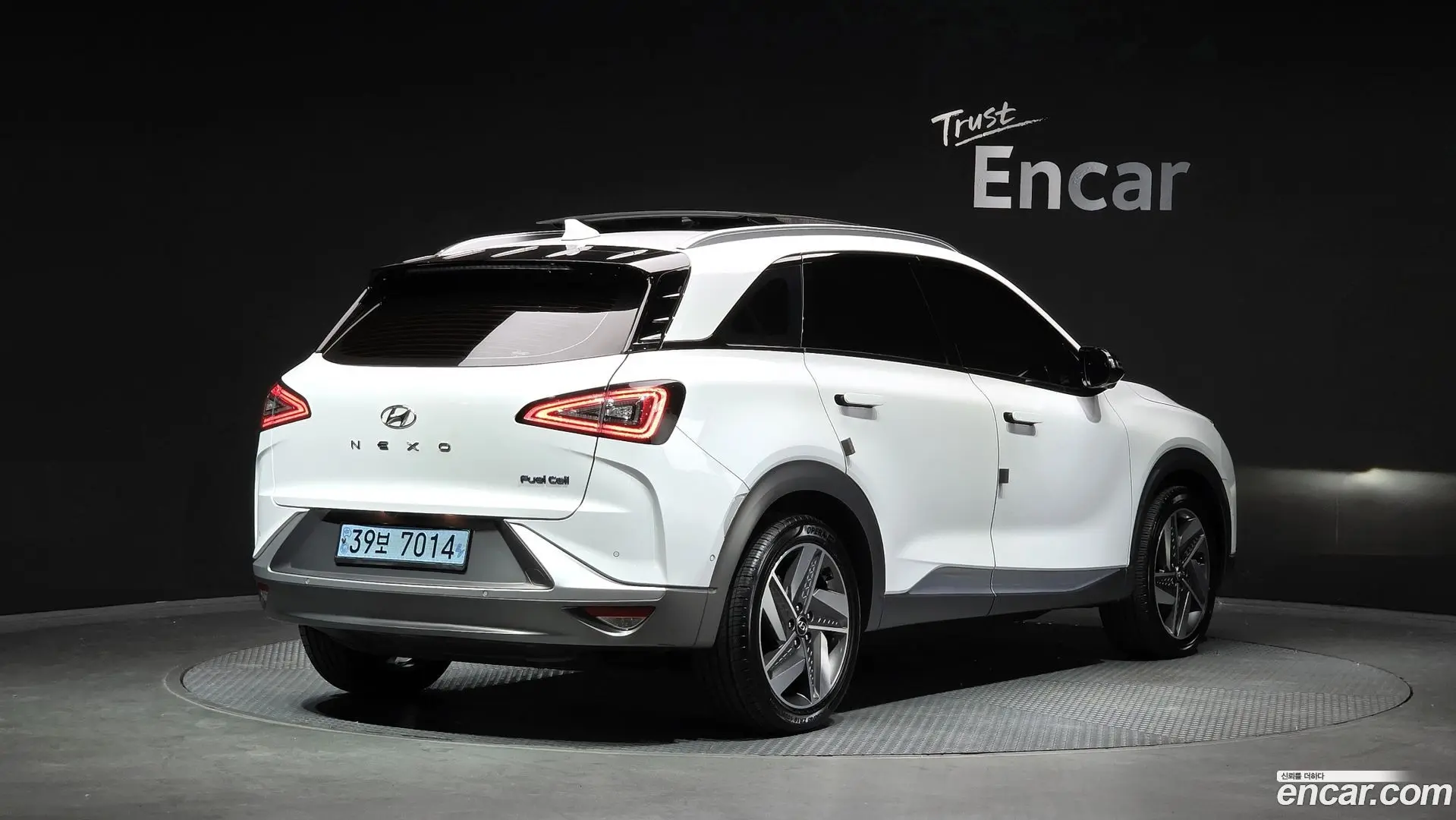 Main__Slider__Photo:Nexo Hyundai 2022.5-1